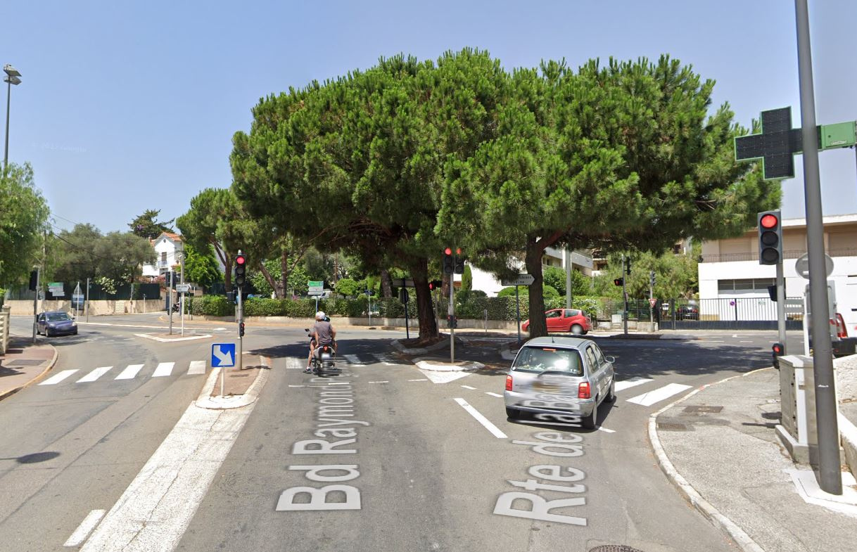 Garage à Antibes/Juan-les-Pins
